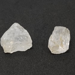 Raw quartz, piece