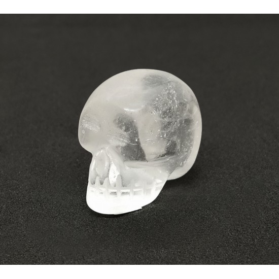 Quartz skull small